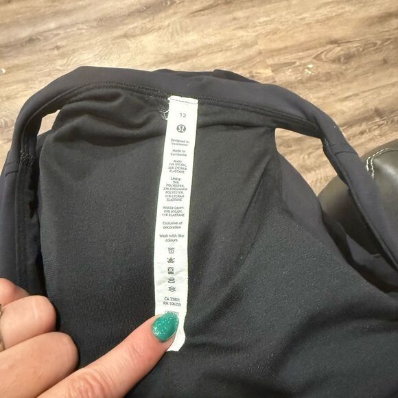 Lululemon InStill Tank - Picture 7 of 7